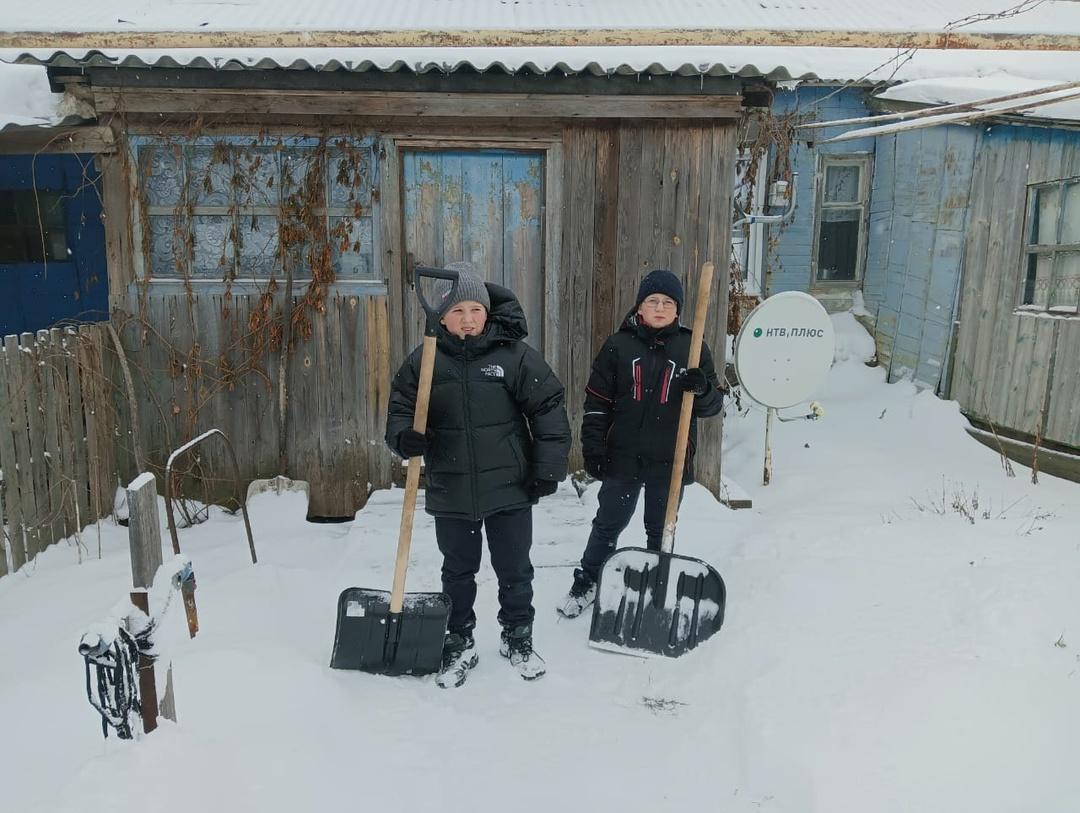 Юные волонтеры в селе Сергиевка.